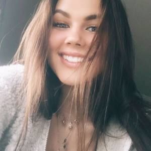 Meet your Posher, Karly